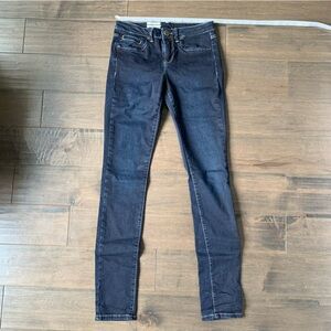Dark wash skinny jeans blue